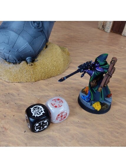 Crosshairs Compact D6 RPG kauliukų rinkinys (juoda ir perlo sp.) 3 Crosshairs Compact D6 RPG kauliukų rinkinys (juoda ir perlo sp.) 3