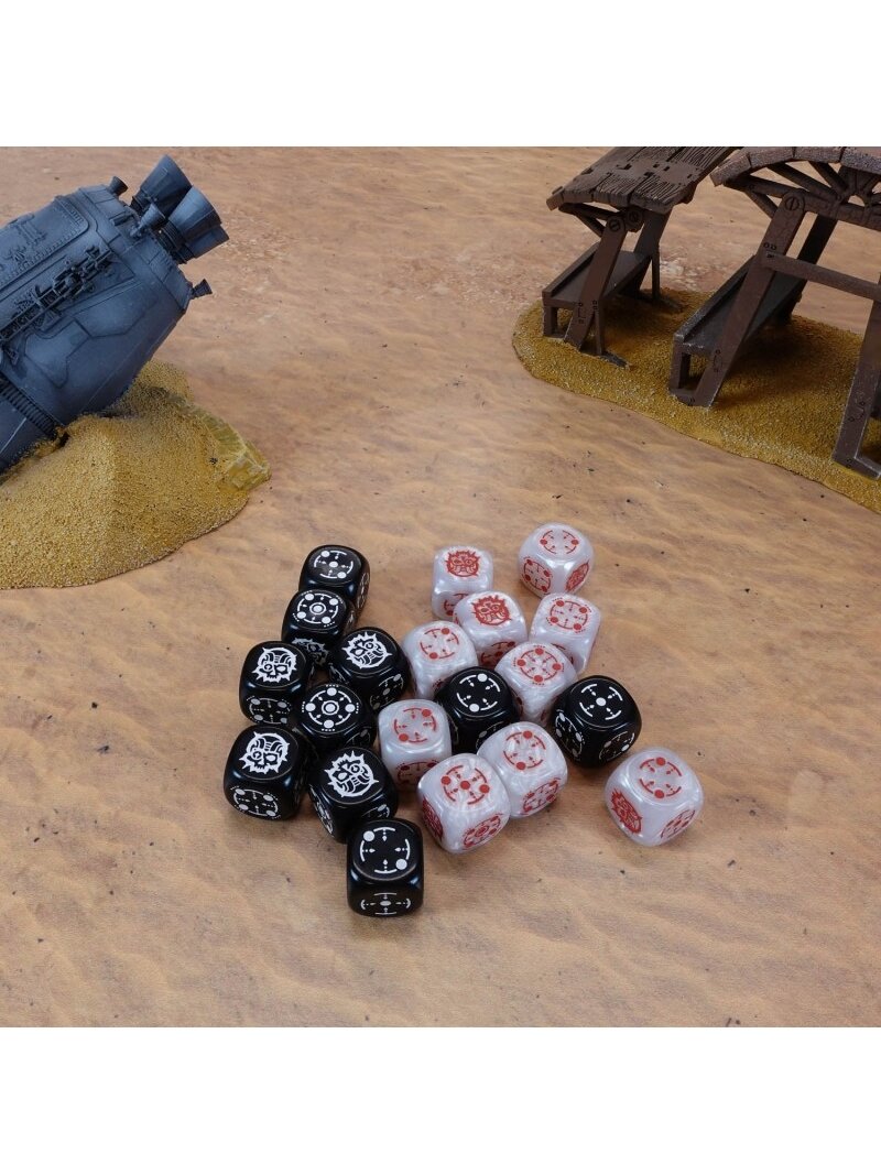 Crosshairs Compact D6 RPG kauliukų rinkinys (juoda ir perlo sp.) 4