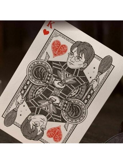 Harry Potter Gryffindor Raudonos Theory11 žaidimo kortos 4 Harry Potter Gryffindor Raudonos Theory11 žaidimo kortos 4
