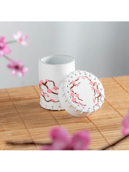 Japanese odinis kauliukų puodelis 3 Japanese odinis kauliukų puodelis 3