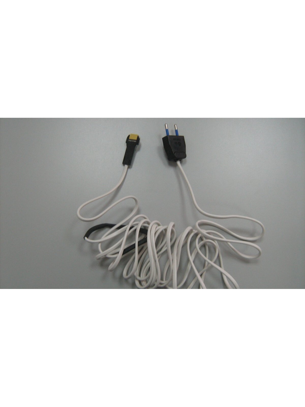 Maitinimo ar prailginimo jungtis modulinei sistemai OPL (kilimėliui ir tinkleliui) 2 Maitinimo ar prailginimo jungtis modulinei sistemai OPL (kilimėliui ir tinkleliui) 2