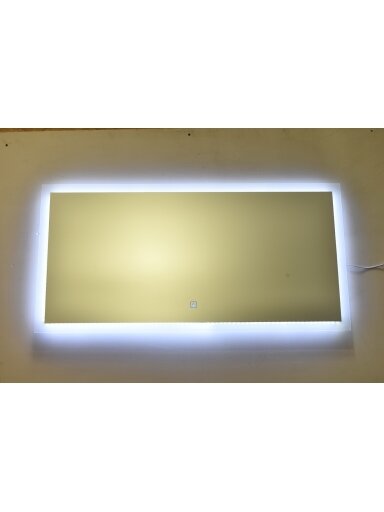 Veidrodis FS615 su LED apšvietimu