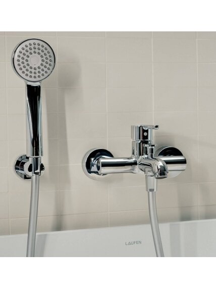 Vonios maišytuvas Laufen LUA su dušo komplektu, chromas Vonios maišytuvas Laufen LUA su dušo komplektu, chromas