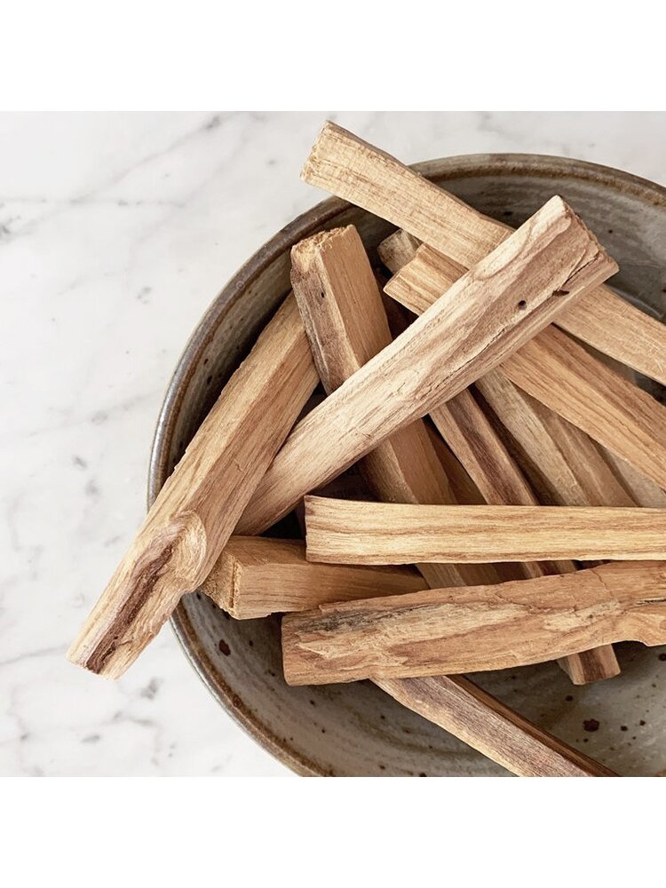Žaliojo medžio Palo Santo lazdelės smilkymui 25g Ancient Wisdom 1 Žaliojo medžio Palo Santo lazdelės smilkymui 25g Ancient Wisdom 1
